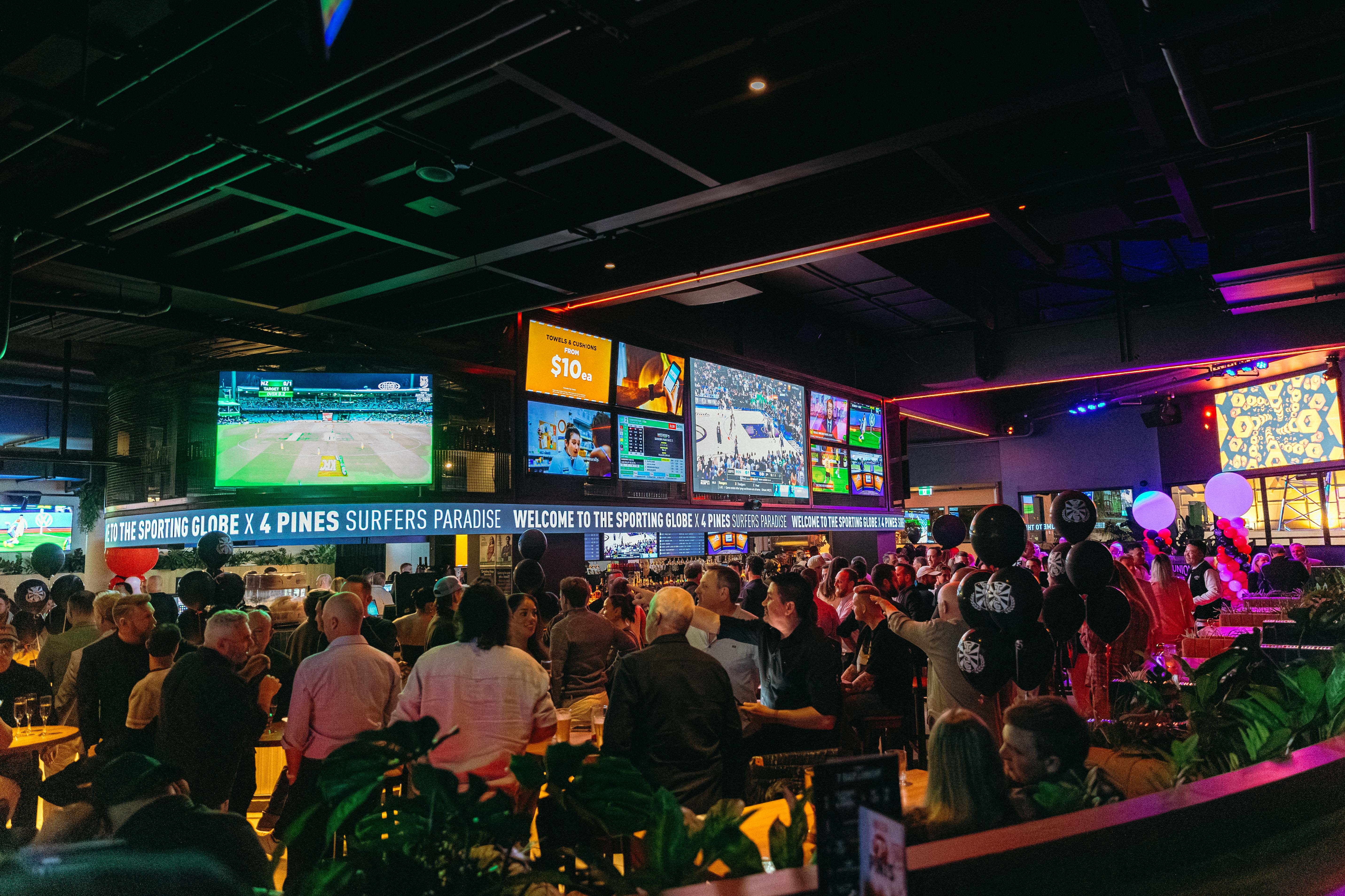 Sporting Globe x 4 Pines Surfers Paradise